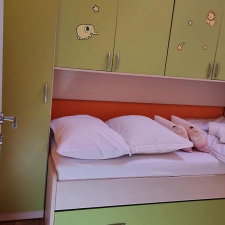 Guest House Klara Solin Esterno foto