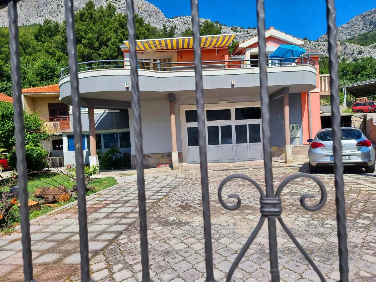 Guest House Klara Solin Esterno foto